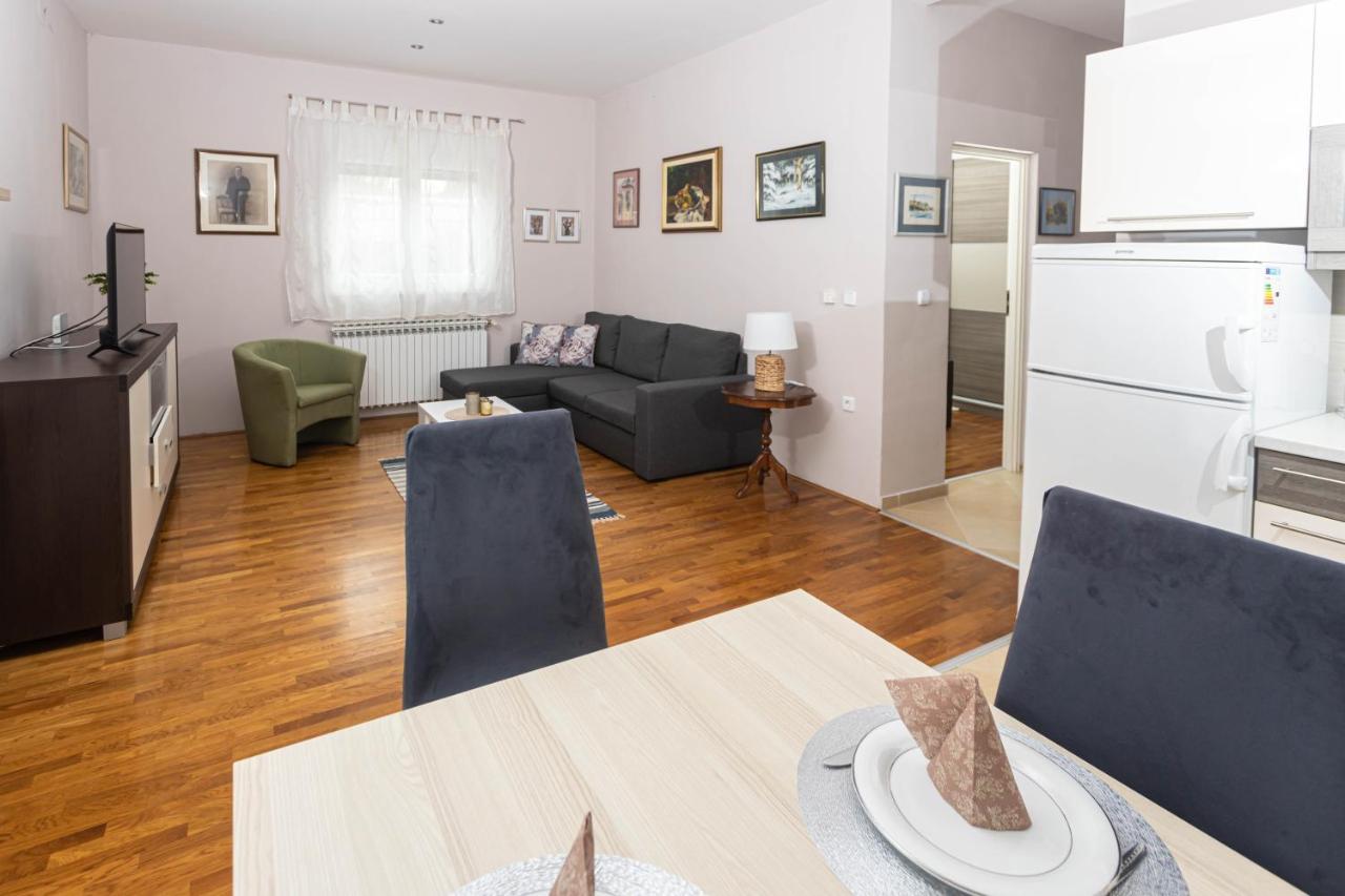 Apartman Gundulic Vinkovci Exterior photo